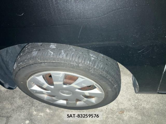 Daihatsu TANTO 2011-09 8629294-24