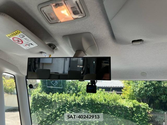 Daihatsu TANTO 2014-07 8629291-17