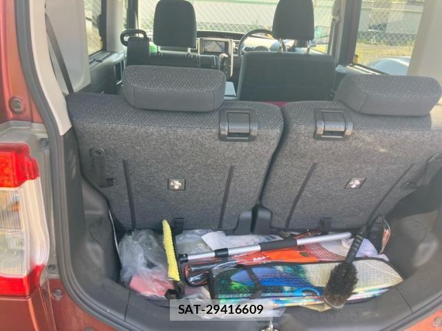 Daihatsu TANTO 2014-10 8661908-12