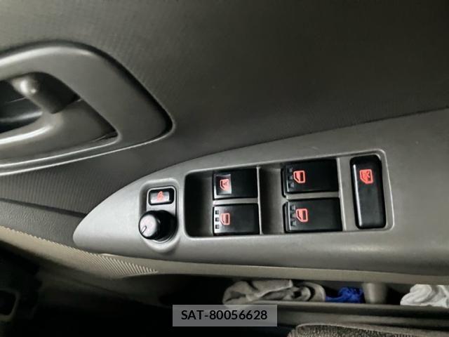 Daihatsu TANTO 2012-07 8661913-18