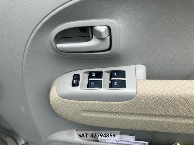 Daihatsu TANTO 2005-11 8661920-14