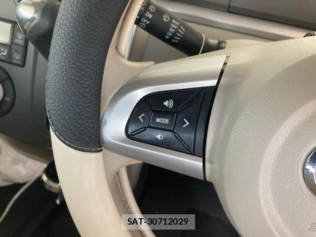 Daihatsu TANTO 2014-05 8661917-13