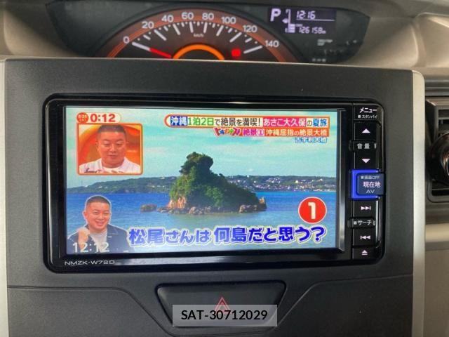 Daihatsu TANTO 2014-05 8661917-18