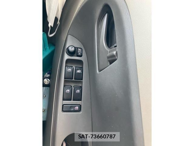 Daihatsu TANTO 2015-09 8661915-17