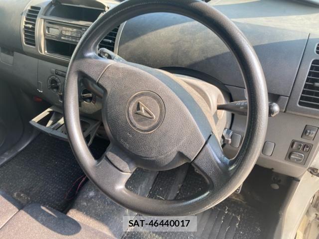 Daihatsu TANTO 2007-11 8667012-15