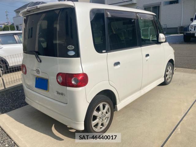 Daihatsu TANTO 2007-11 8667012-3