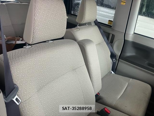 Daihatsu TANTO 2014-10 8661909-11