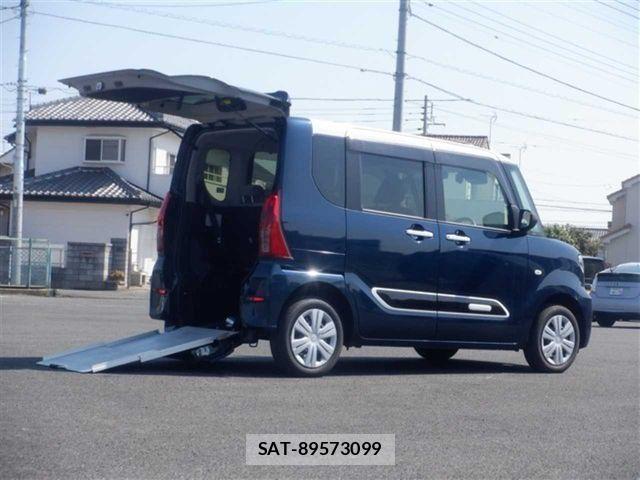 Daihatsu TANTO 2021-08 8661890-2