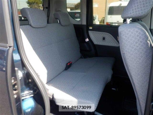 Daihatsu TANTO 2021-08 8661890-4