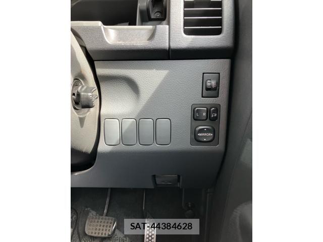 Daihatsu TANTO 2007-01 8661918-15