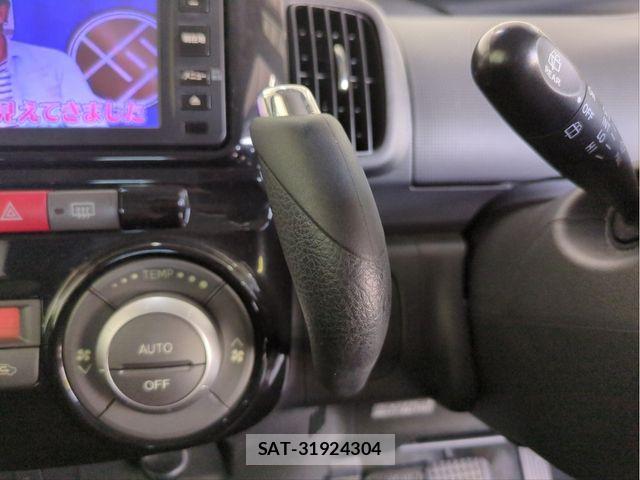 Daihatsu TANTO 2013-08 8661907-10