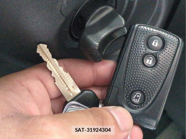 Daihatsu TANTO 2013-08 8661907-11
