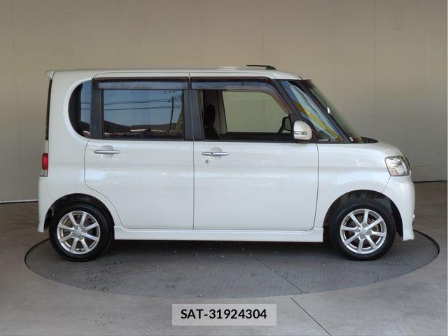 Daihatsu TANTO 2013-08 8661907-16