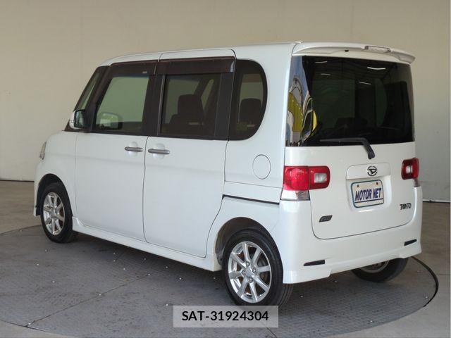Daihatsu TANTO 2013-08 8661907-18
