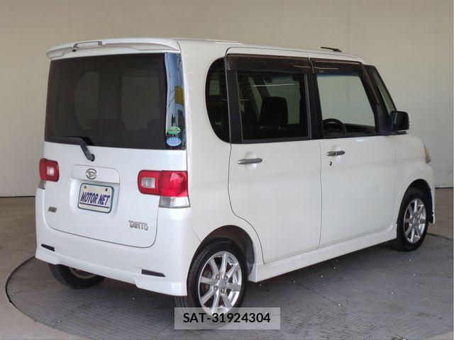 Daihatsu TANTO 2013-08 8661907-1