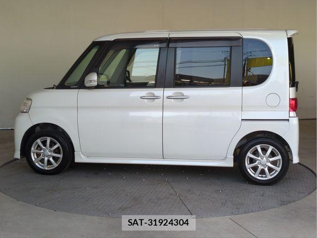 Daihatsu TANTO 2013-08 8661907-19