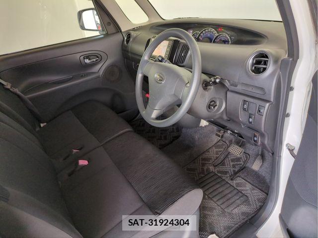 Daihatsu TANTO 2013-08 8661907-24