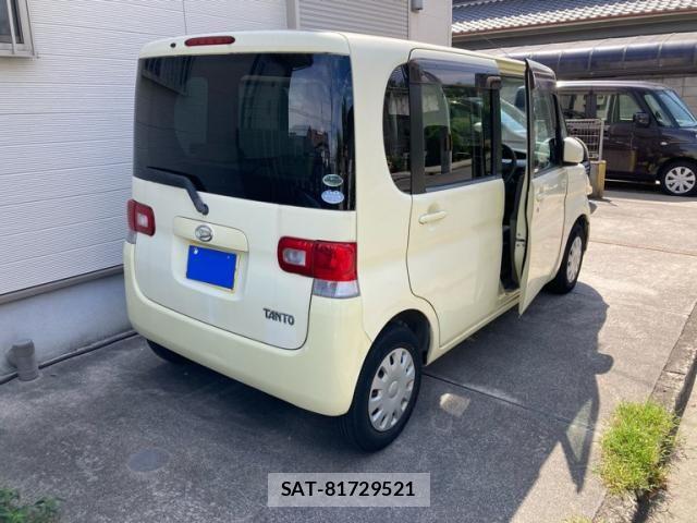 Daihatsu TANTO 2008-10 8667013-3