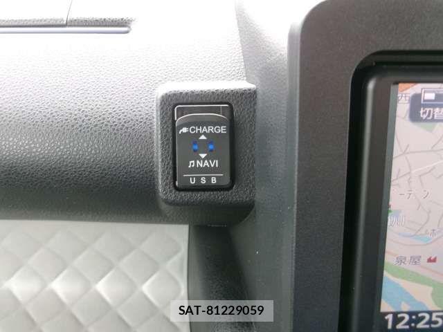 Daihatsu TANTO 2021-09 8661896-16