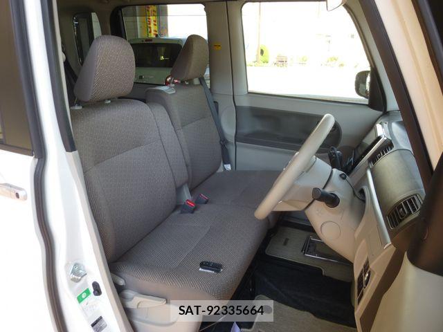 Daihatsu TANTO 2018-11 8686742-10