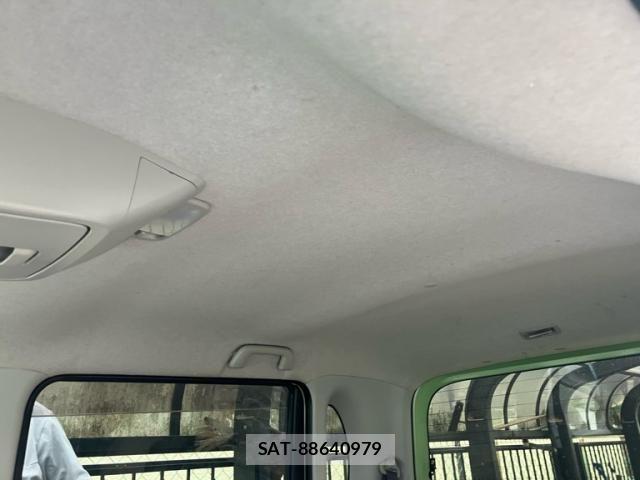 Daihatsu TANTO 2011-09 8686748-15