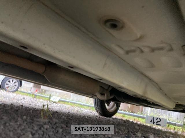 Daihatsu TANTO 2007-11 8686750-9