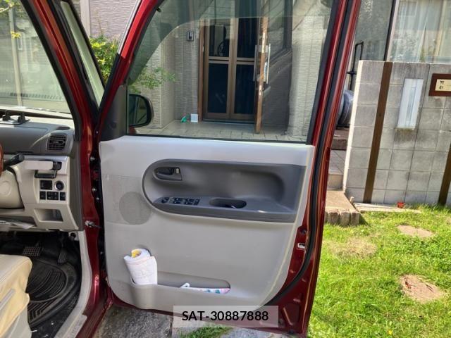 Daihatsu TANTO 2017-10 8746259-15