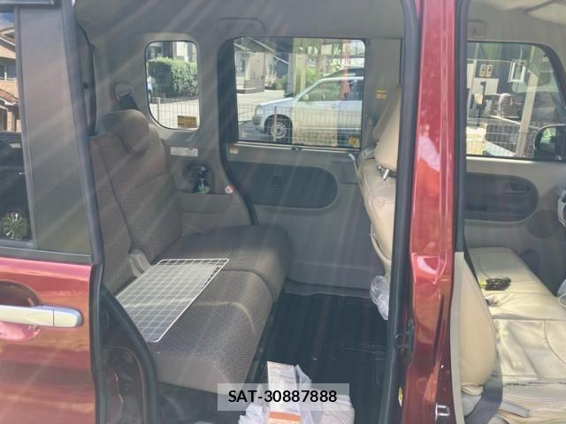 Daihatsu TANTO 2017-10 8746259-17