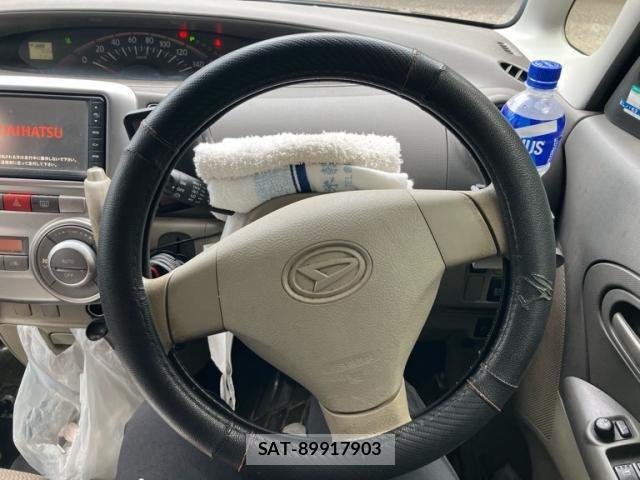 Daihatsu TANTO 2011-12 8744047-20