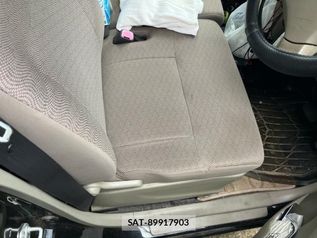Daihatsu TANTO 2011-12 8744047-8