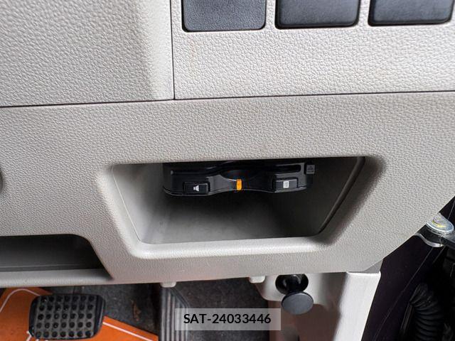 Daihatsu TANTO 2015-09 8746257-6