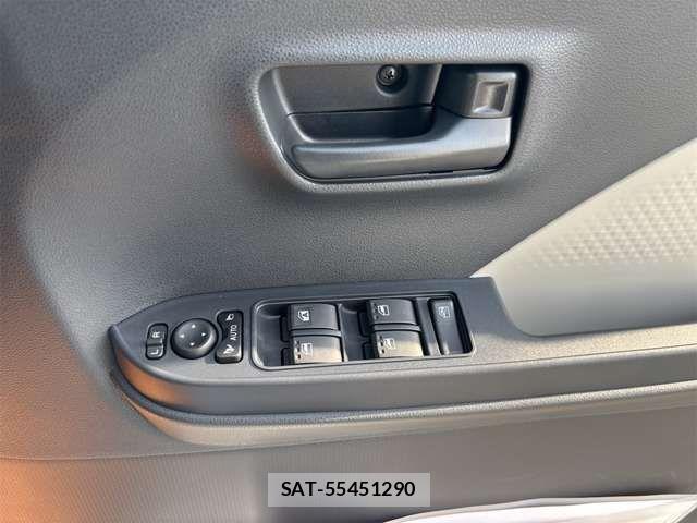 Daihatsu TANTO 2025-10 8782271-7