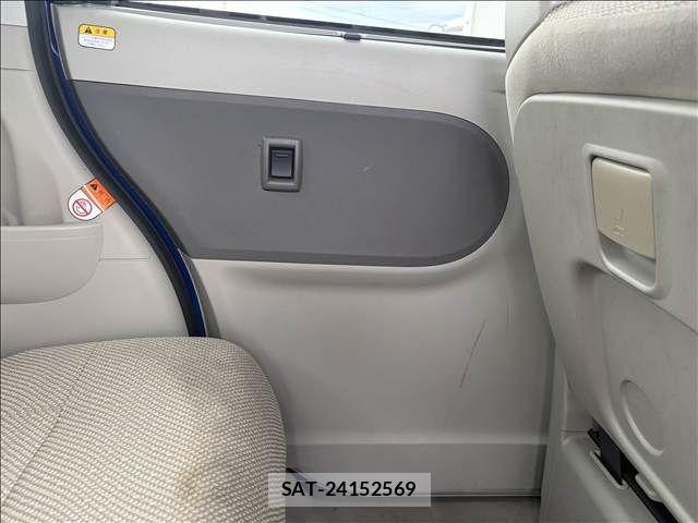 Daihatsu TANTO 2015-09 8782279-26
