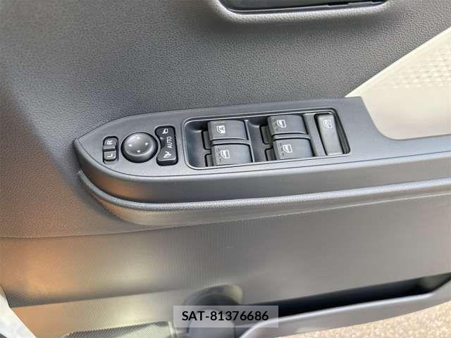 Daihatsu TANTO 2025-10 8782272-4