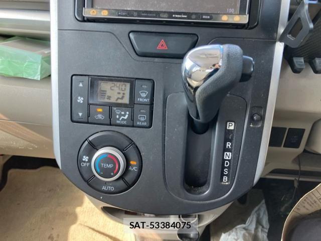 Daihatsu TANTO 2014-06 8797698-20