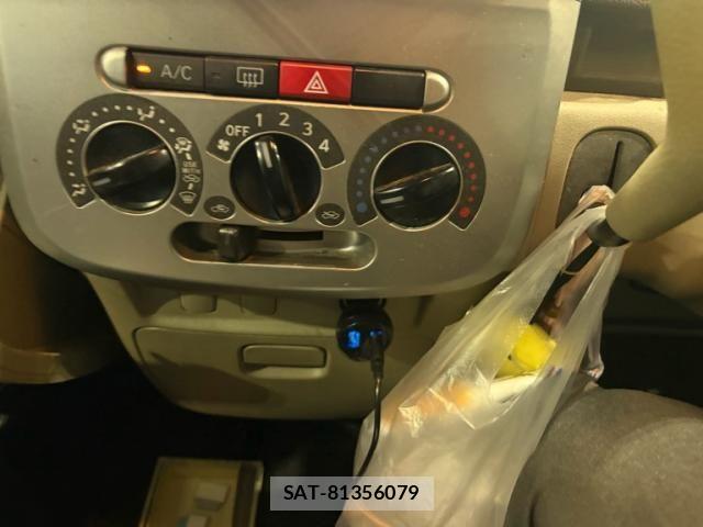 Daihatsu TANTO 2011-09 8797700-17