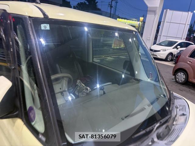 Daihatsu TANTO 2011-09 8797700-8
