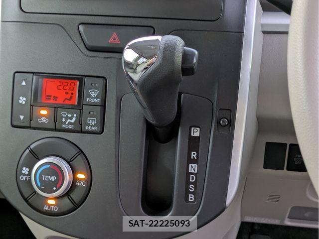 Daihatsu TANTO 2014-02 8797690-10