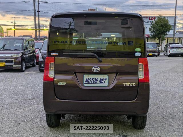 Daihatsu TANTO 2014-02 8797690-17