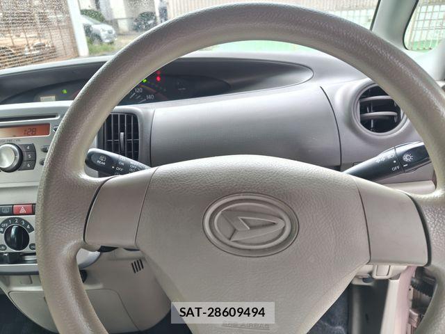 Daihatsu TANTO 2010-12 8797694-26