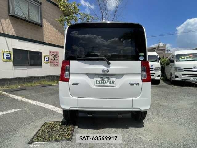 Daihatsu TANTO 2014-02 8797687-12