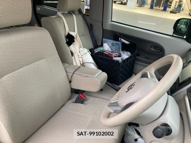 Daihatsu TANTO 2015-10 8797693-12