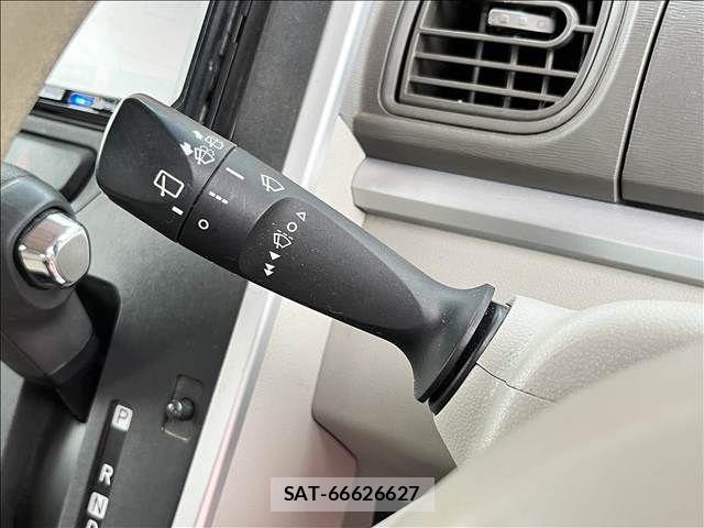 Daihatsu TANTO 2015-12 8831964-12