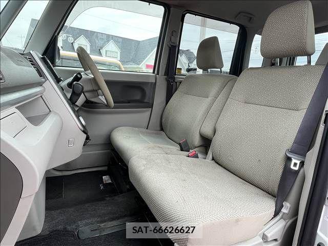Daihatsu TANTO 2015-12 8831964-21