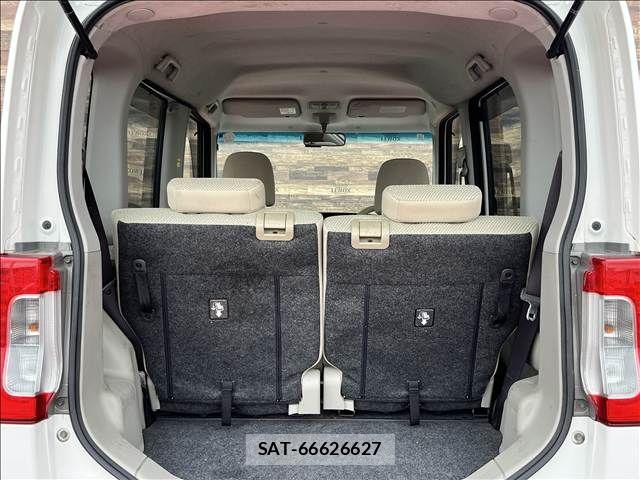 Daihatsu TANTO 2015-12 8831964-24