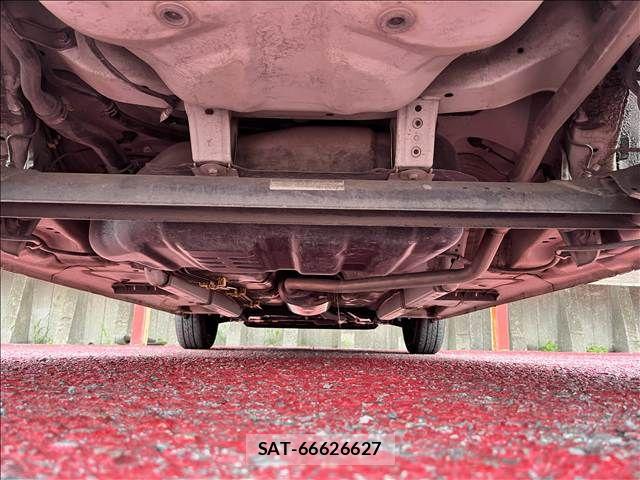 Daihatsu TANTO 2015-12 8831964-29