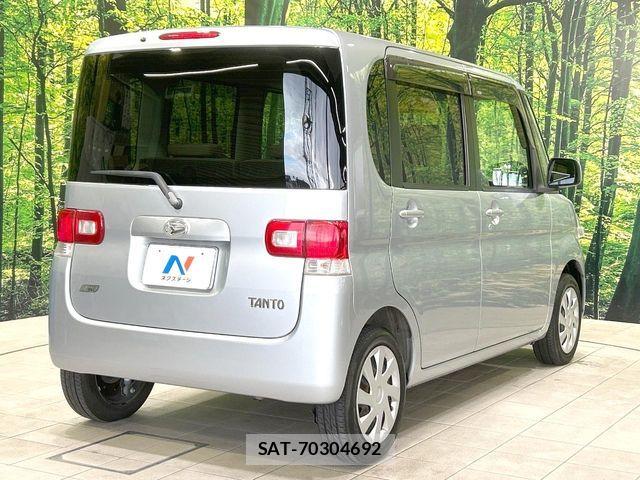 Daihatsu TANTO 2012-03 8831972-16