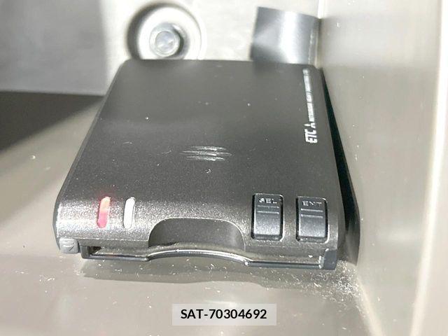Daihatsu TANTO 2012-03 8831972-2