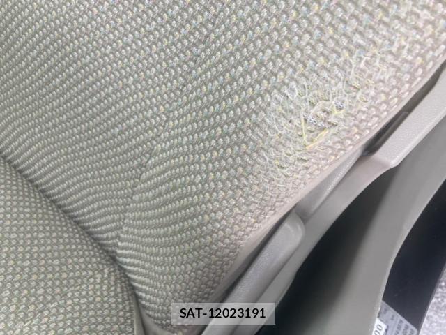 Daihatsu TANTO 2013-11 8831973-19
