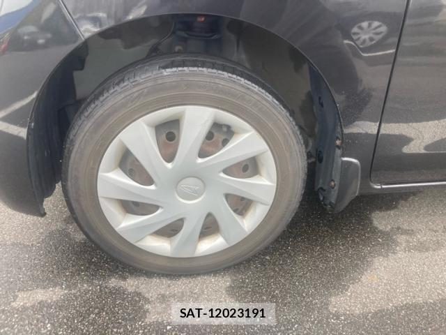 Daihatsu TANTO 2013-11 8831973-5
